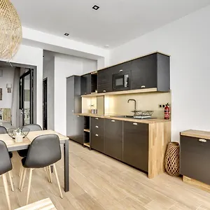 Apartment 149 Christophe - Superbe A, Paris